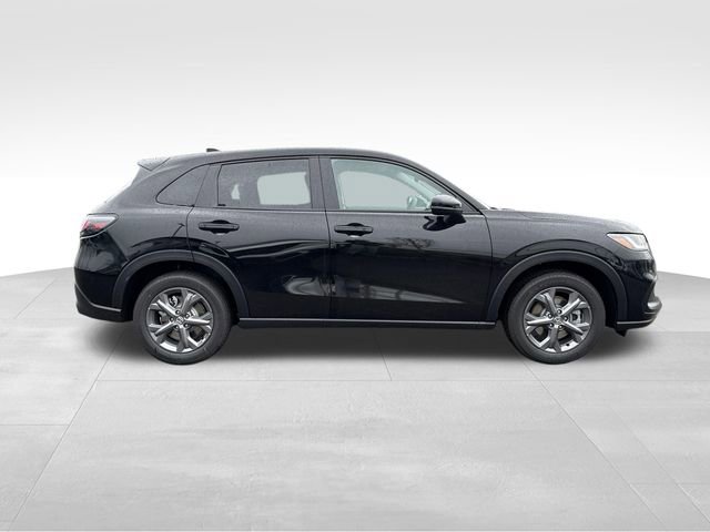 New 2026 Honda HR-V LX image 8