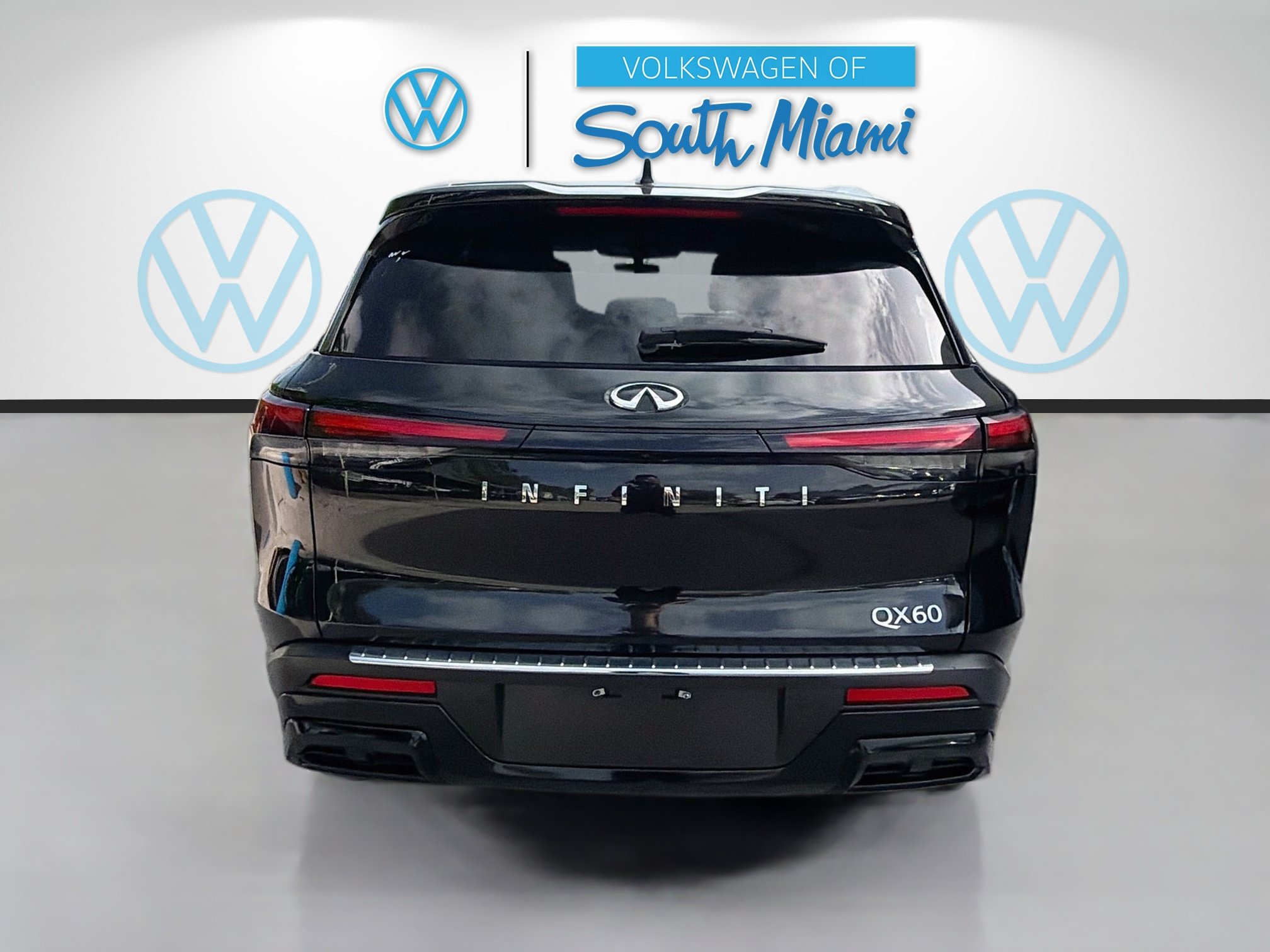 Used 2023 INFINITI QX60 Luxe w/ Performance Audio Package FWD image 6