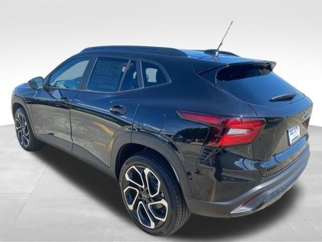 New 2026 Chevrolet Trax RS w/ Driver Confidence Package FWD image 3