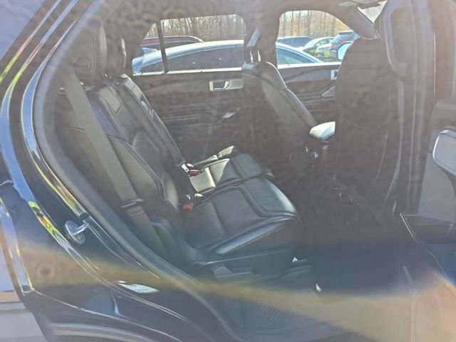 Used 2020 Ford Explorer ST w/ ST Street Pack image 8