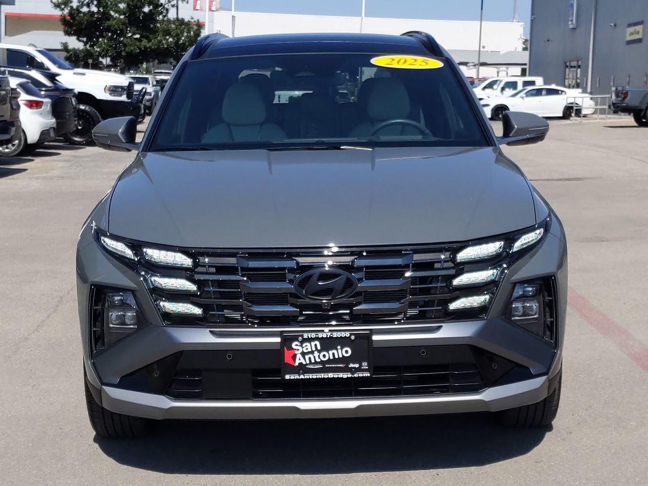 Used 2025 Hyundai Tucson Limited image 3