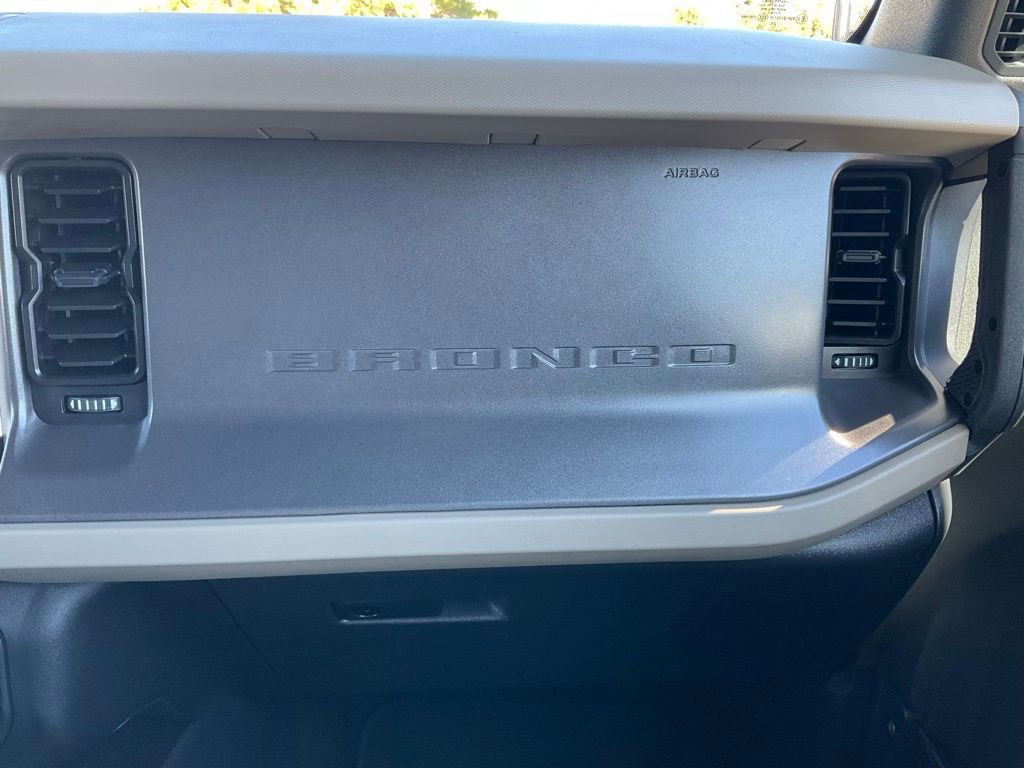 Used 2025 Ford Bronco Big Bend image 45