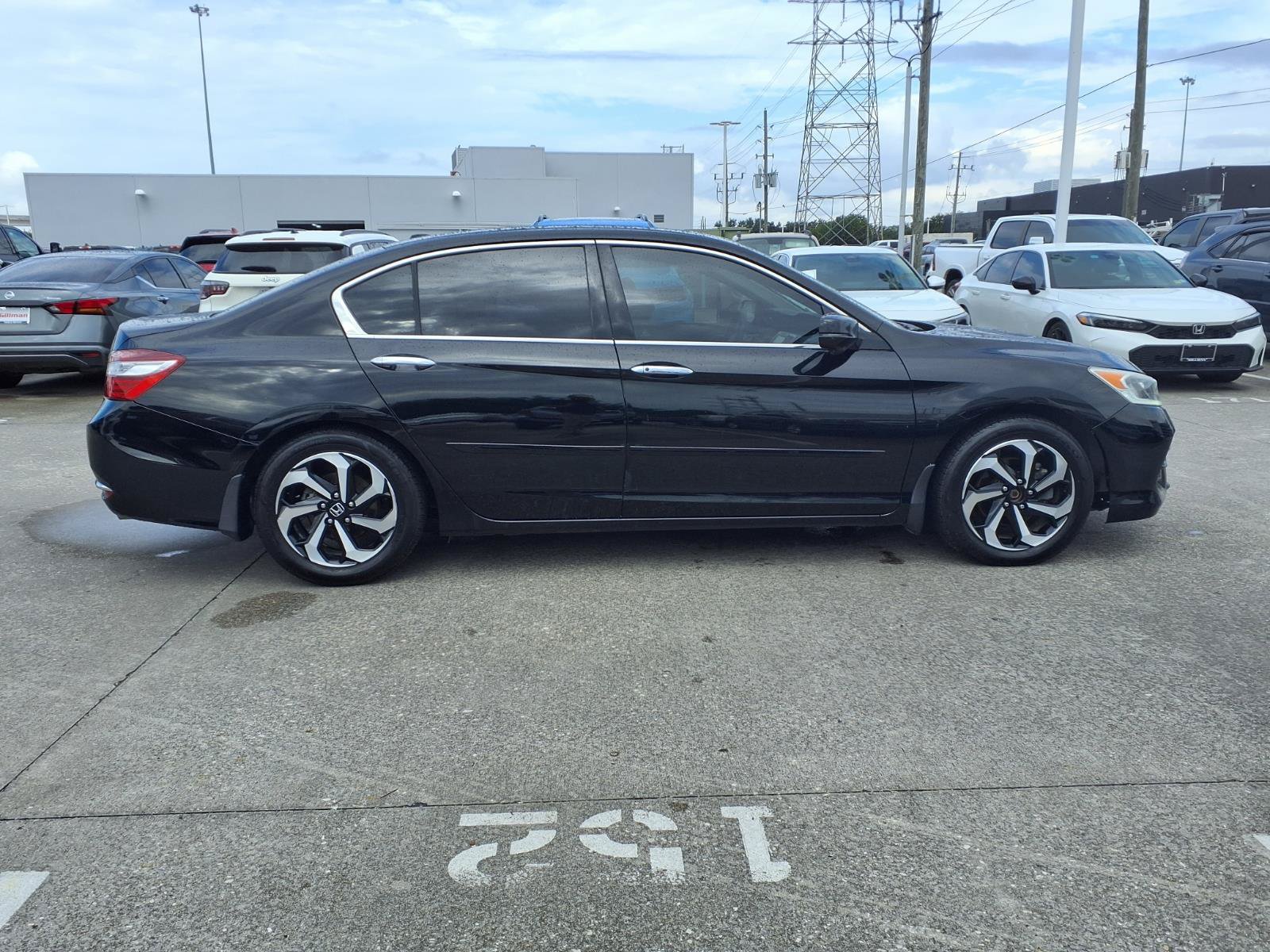 Used 2016 Honda Accord EX-L image 26