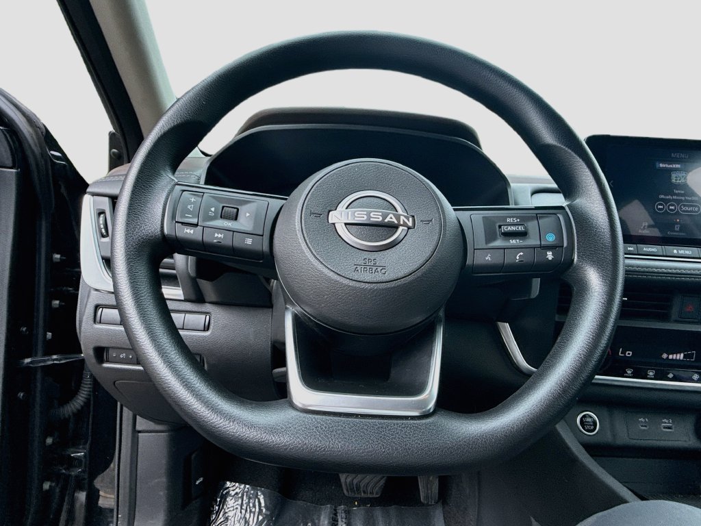 Used 2023 Nissan Rogue SV AWD/4WD image 12