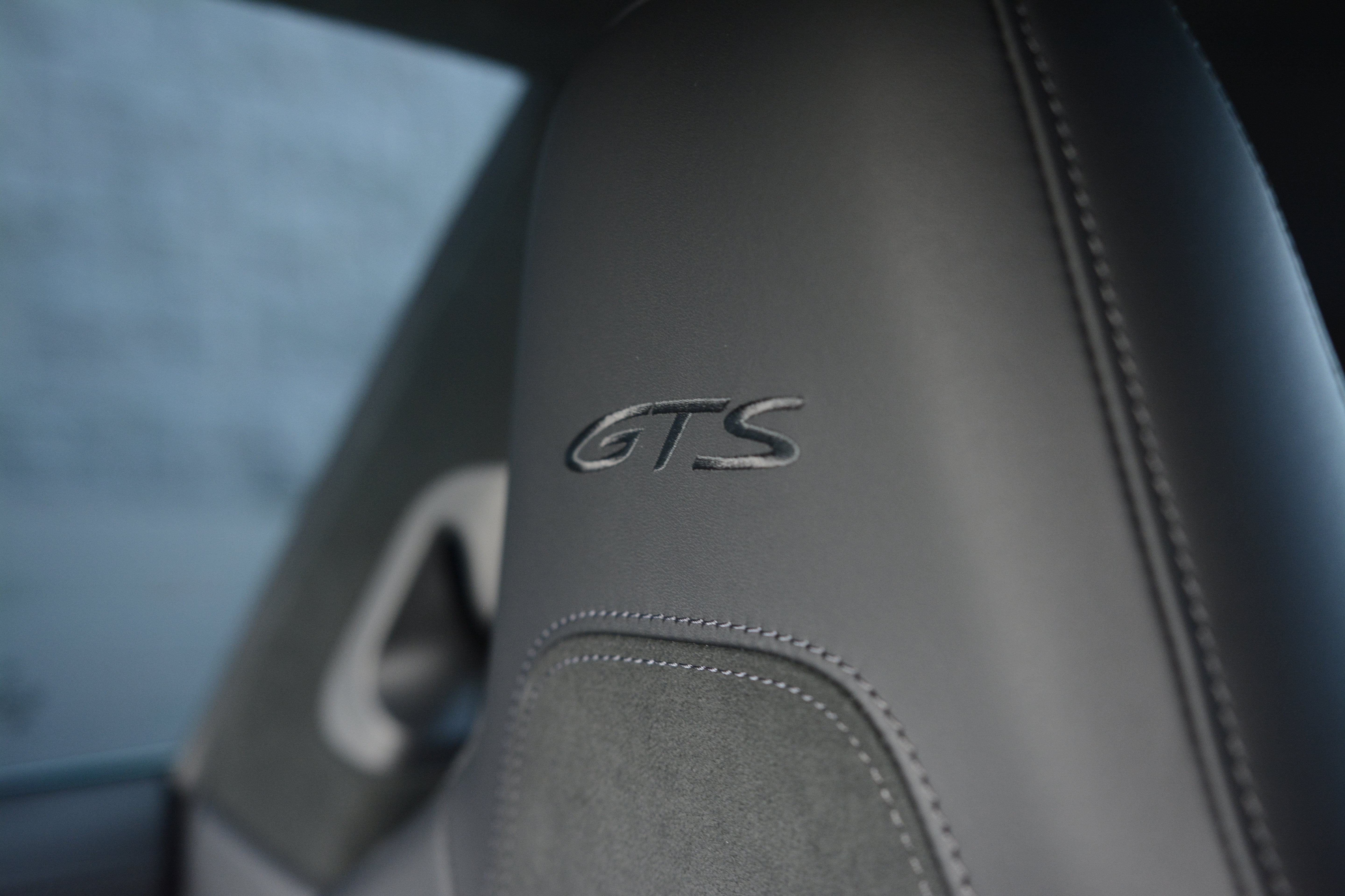 Certified 2025 Porsche 911 Carrera GTS RWD image 18