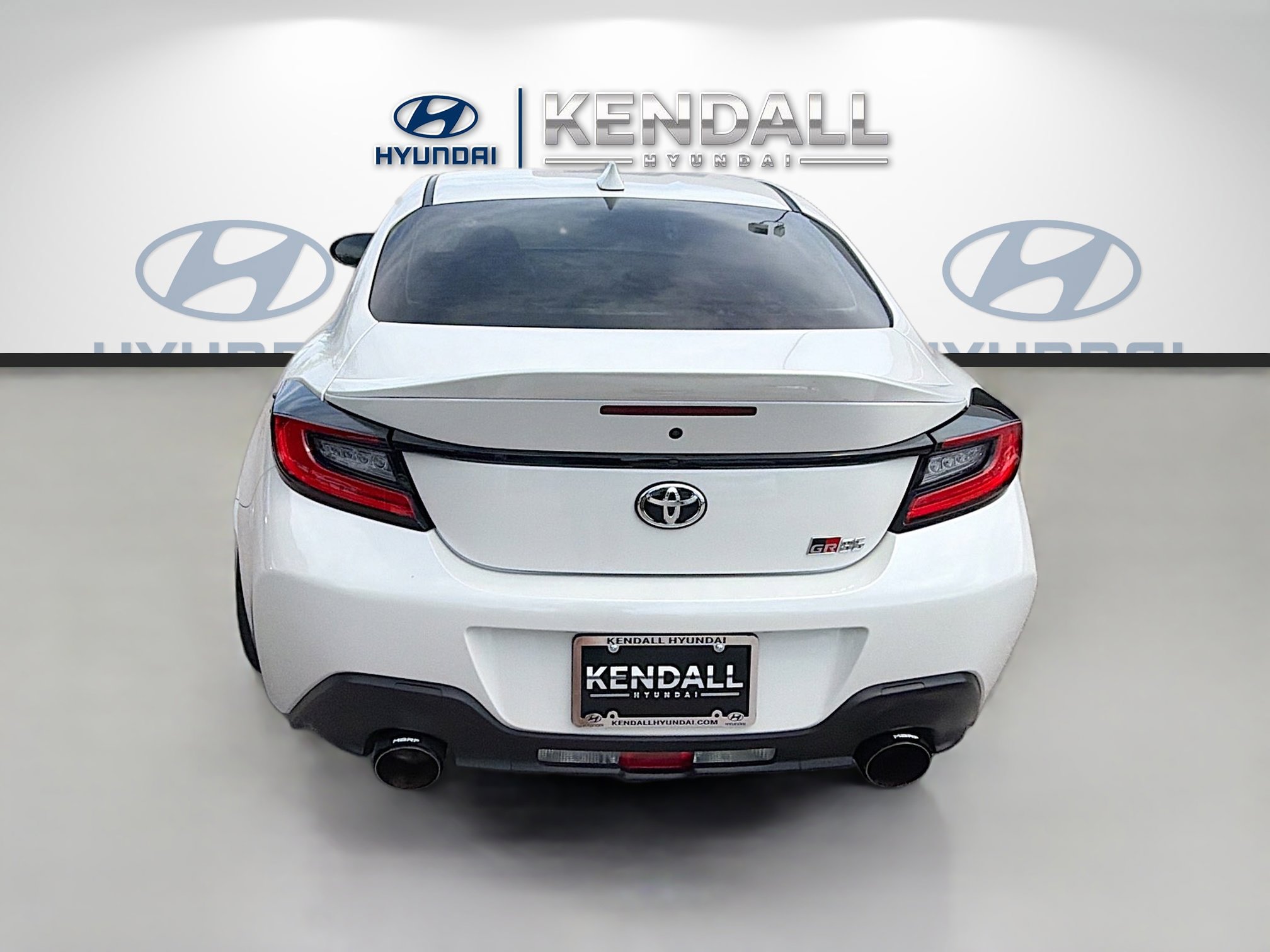 Used 2025 Toyota GR86 Premium w/ Performance Package RWD image 5