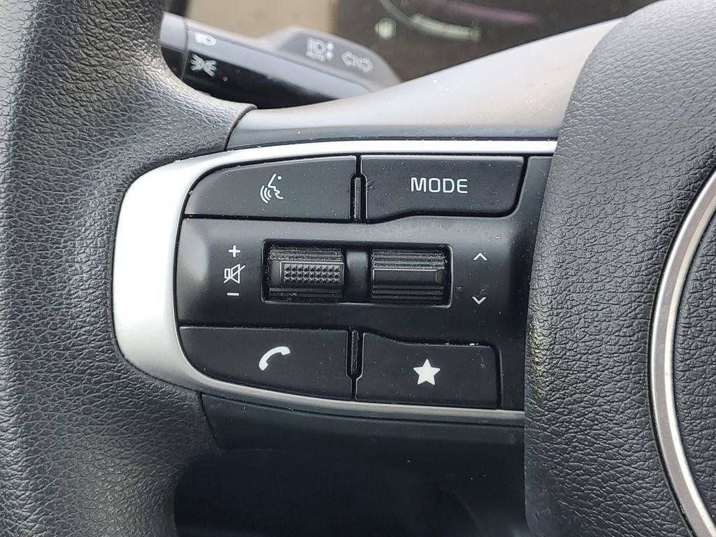 Used 2023 Kia Sportage LX AWD/4WD image 8