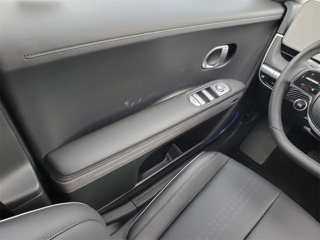 New 2024 Hyundai Ioniq 5 Limited image 28