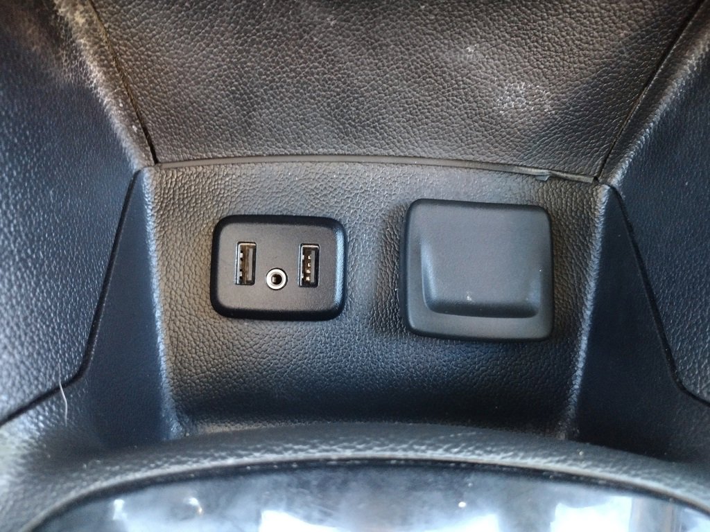 Used 2019 Chevrolet Cruze Premier image 26