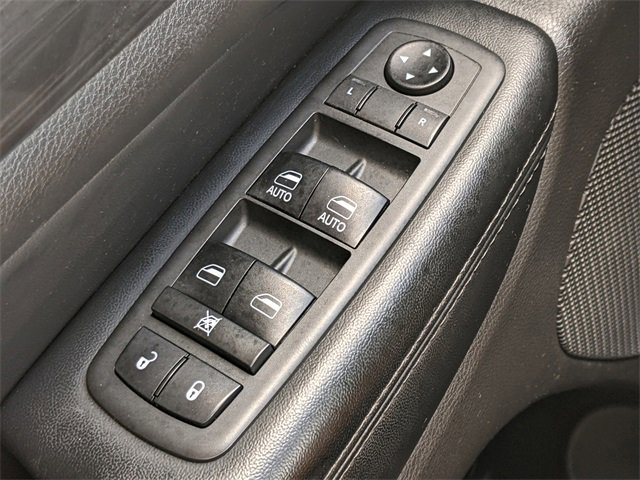Certified 2019 Jeep Grand Cherokee Laredo w/ Laredo X Package image 19