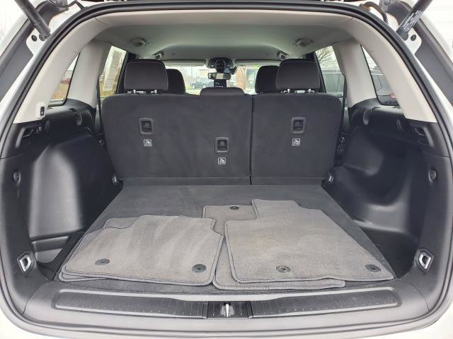 Used 2023 Jeep Grand Cherokee Laredo w/ Luxury Tech Group I image 28