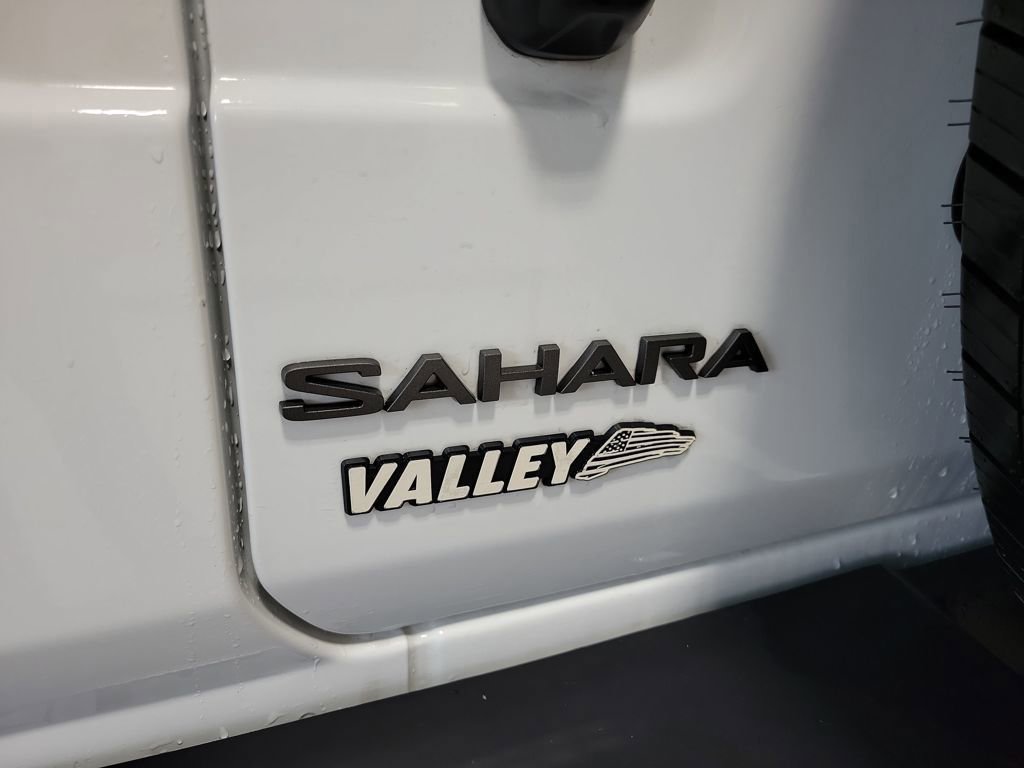 New 2025 Jeep Wrangler Sahara w/ Safety Group image 30