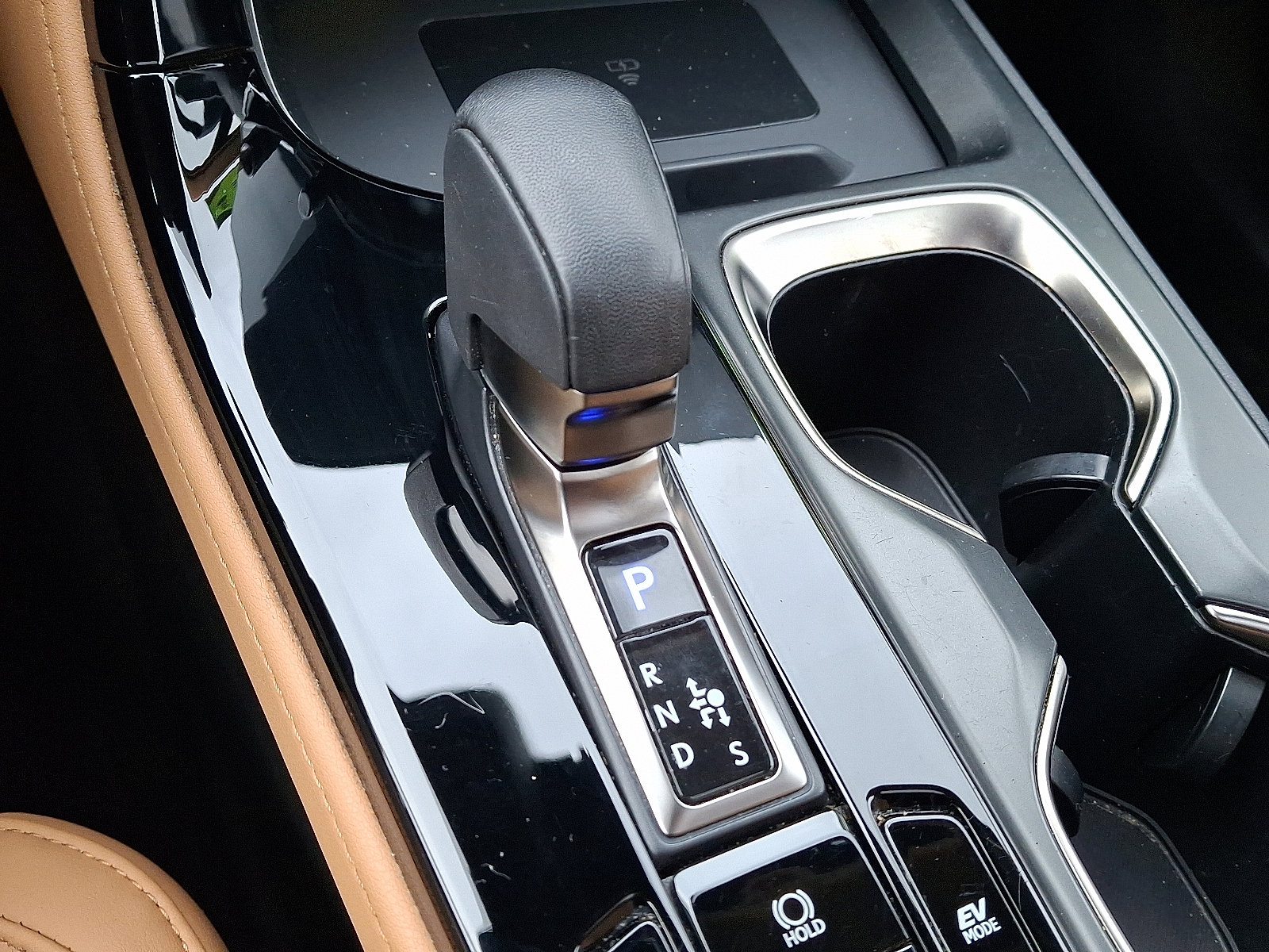 Used 2022 Lexus NX 350h AWD image 14