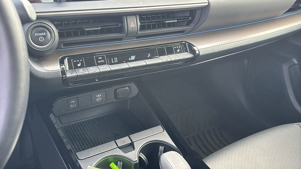 Used 2024 Toyota Prius XLE image 20