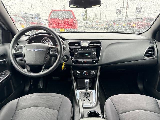Used 2013 Chrysler 200 LX image 13