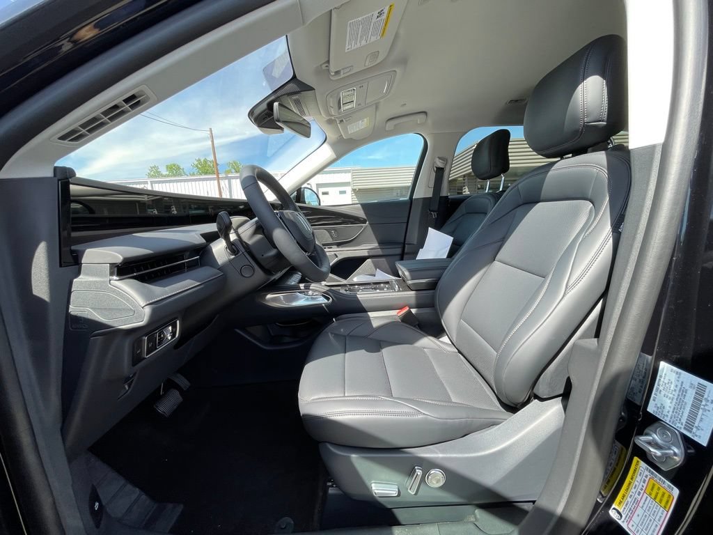 New 2026 Lincoln Nautilus Premier AWD/4WD image 17