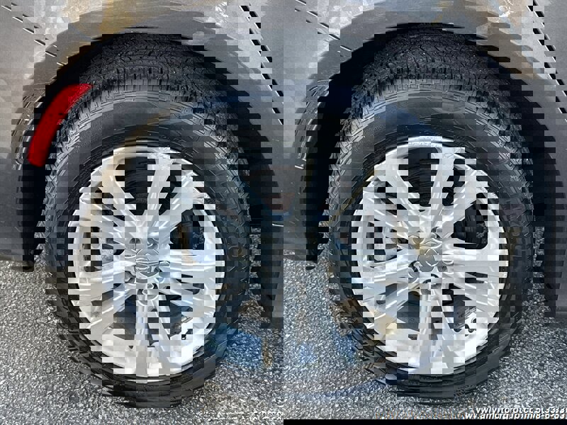 Used 2017 Chrysler 200 Limited Platinum image 12