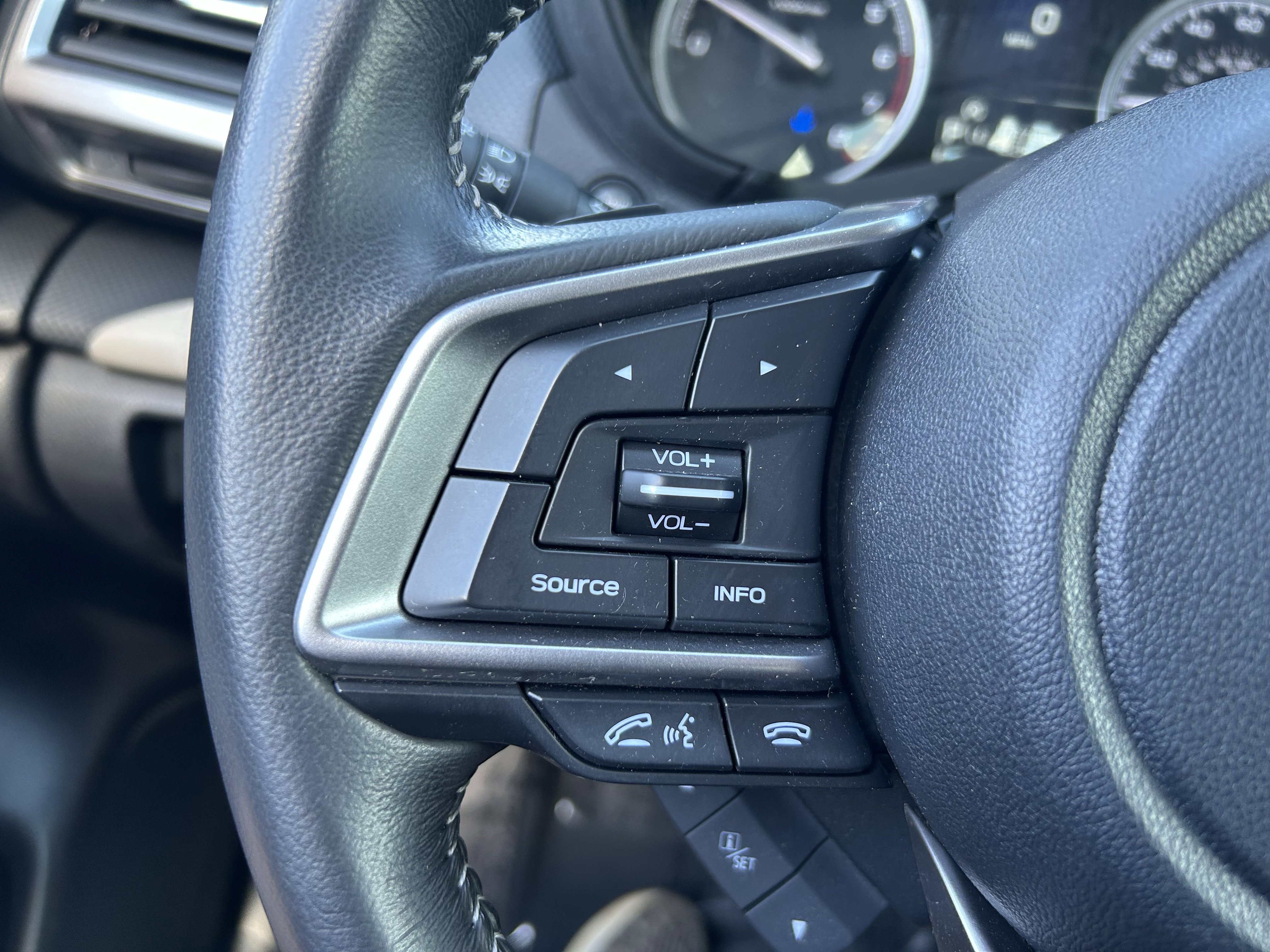 Certified 2023 Subaru Forester Limited AWD/4WD image 19
