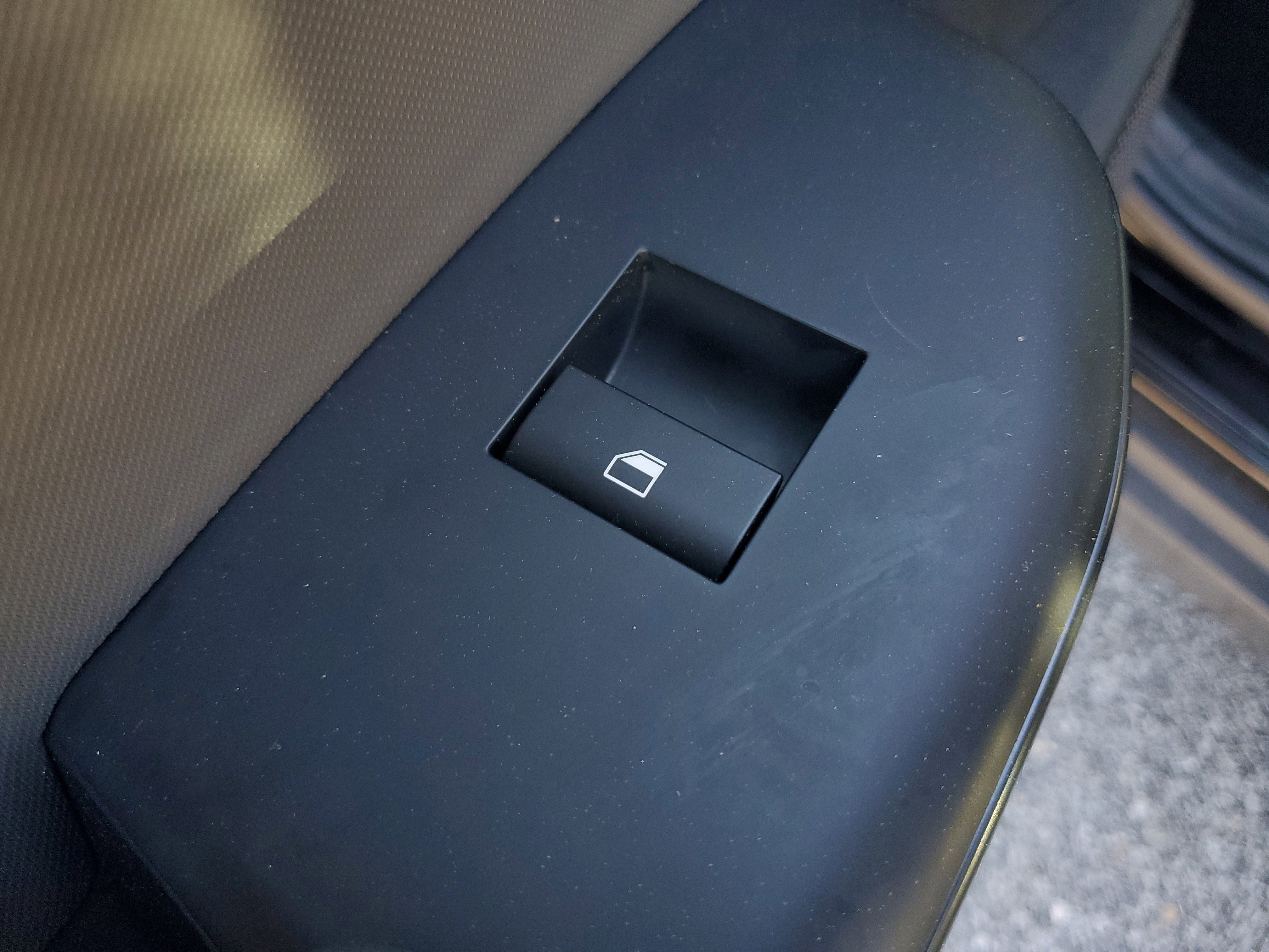 Used 2025 Kia K4 LX image 12