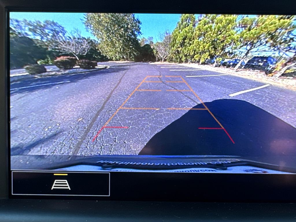 Certified 2024 GMC Terrain SLT image 30