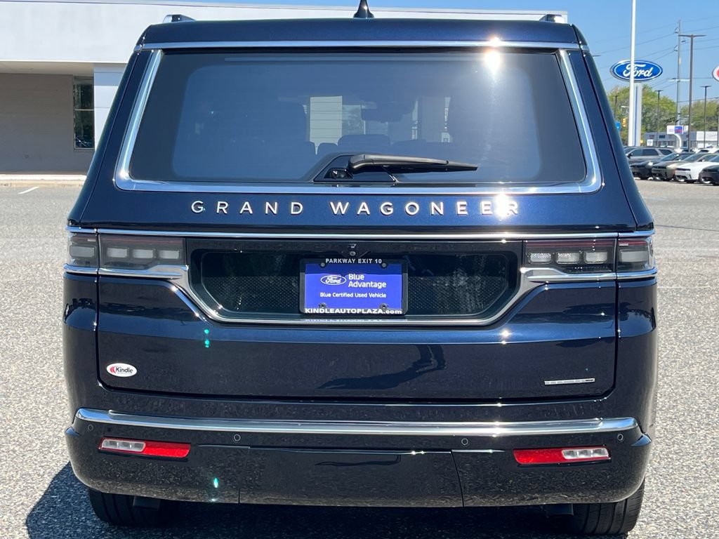 Used 2024 Jeep Grand Wagoneer Series III AWD/4WD image 35