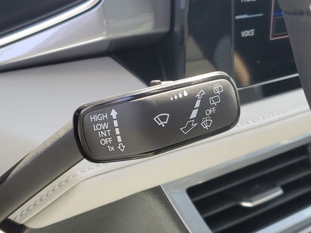 New 2025 Volkswagen Taos SEL image 19