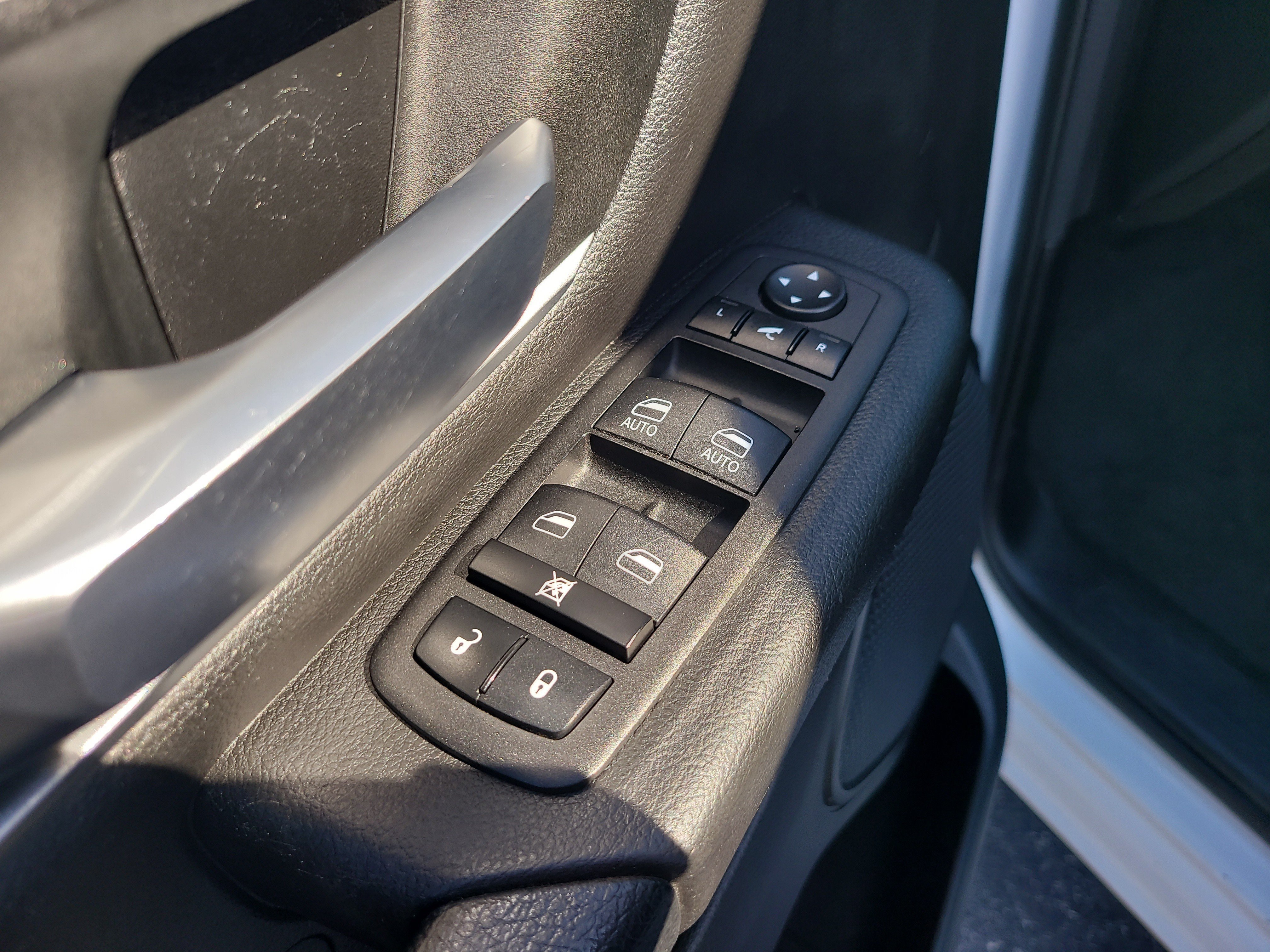 Used 2023 RAM 1500 Big Horn RWD image 16