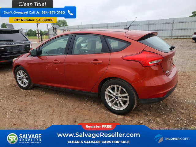 Used 2018 Ford Focus SE FWD image 3