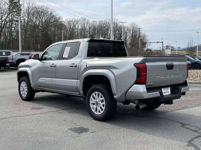 Used 2025 Toyota Tacoma SR5 image 3
