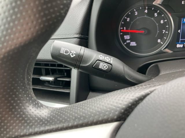 Used 2023 GMC Terrain SLE w/ Driver Convenience Package image 36