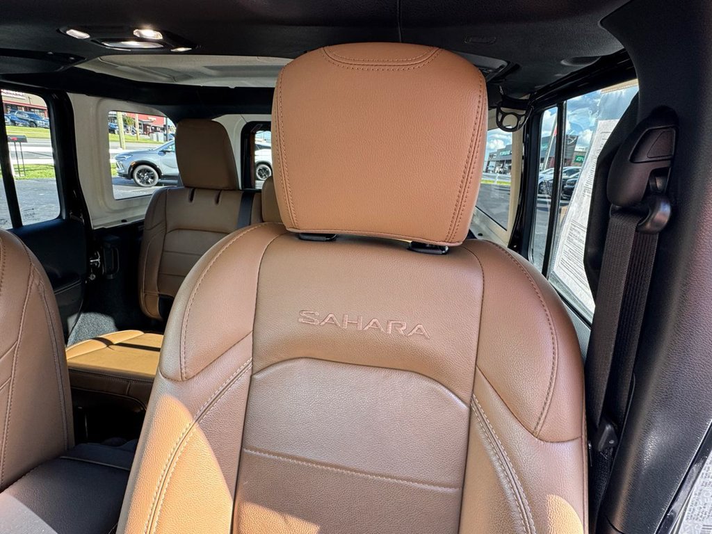 Used 2022 Jeep Wrangler Unlimited Sahara AWD/4WD image 35