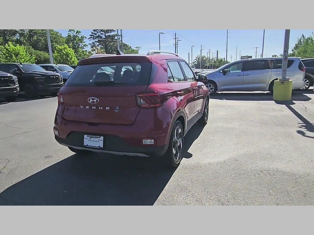 Used 2022 Hyundai Venue SEL w/ Cargo Package FWD image 35