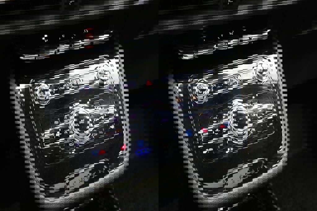 Used 2022 Lincoln Corsair Reserve w/ Equipment Group 201A image 27