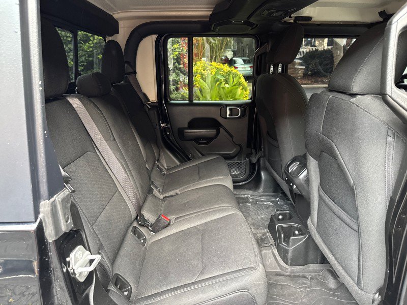 Used 2022 Jeep Gladiator Sport AWD/4WD image 29