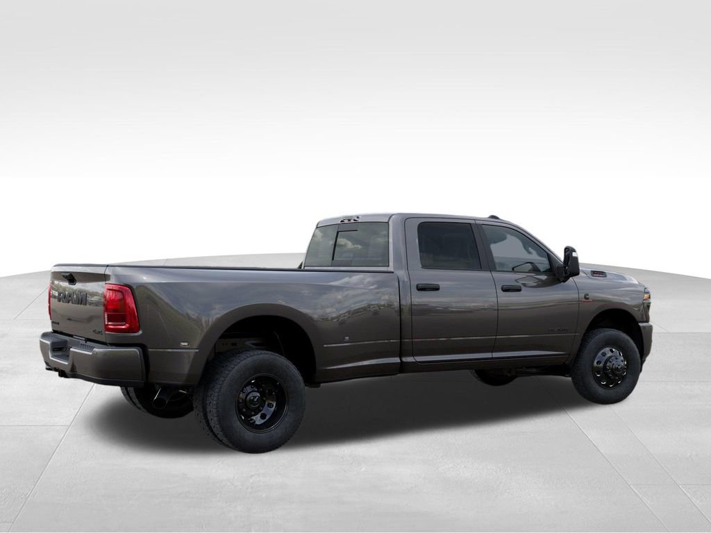 New 2026 RAM 3500 Big Horn AWD/4WD image 4