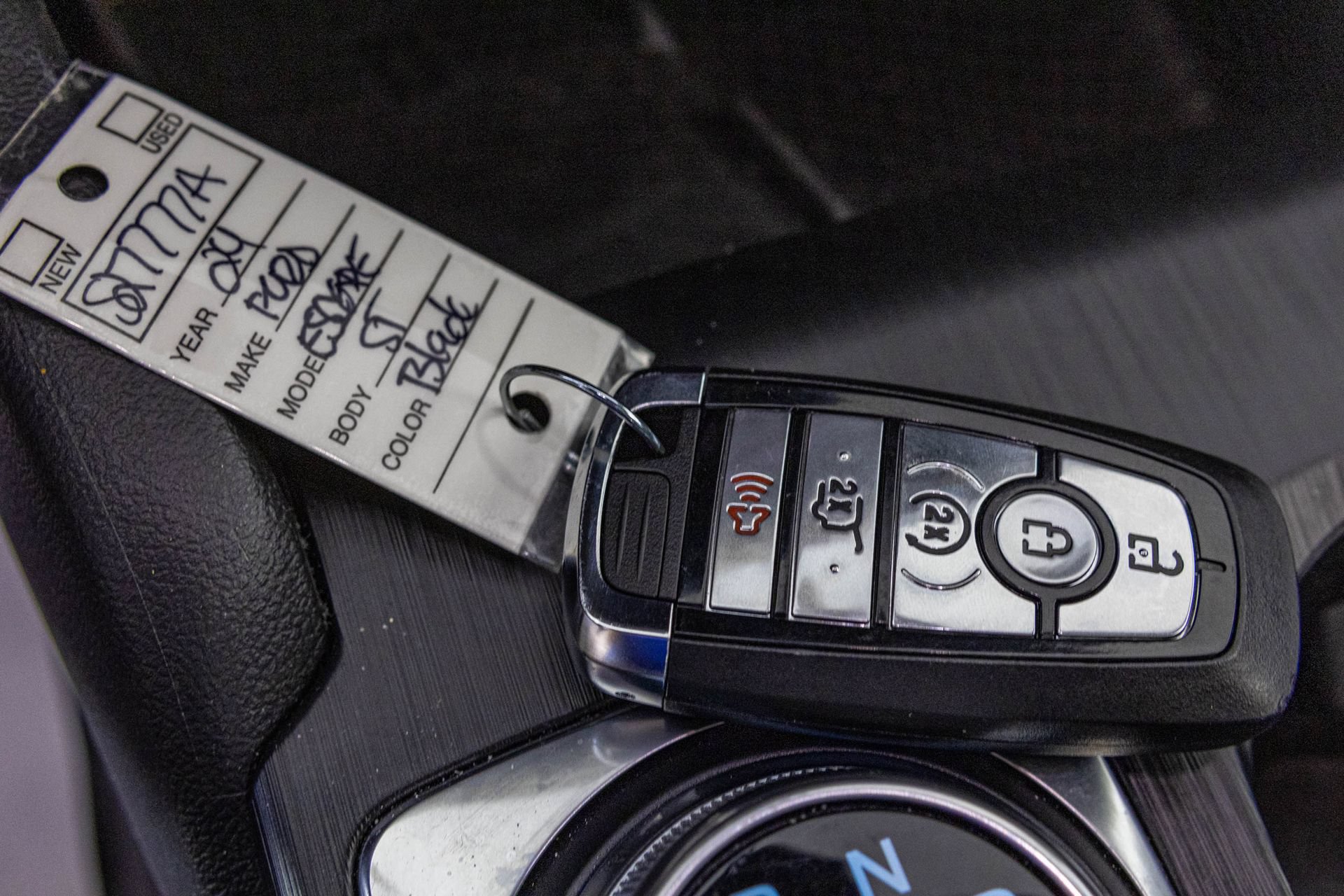 Used 2024 Ford Escape ST-Line Elite w/ Premium Technology Package AWD/4WD image 33