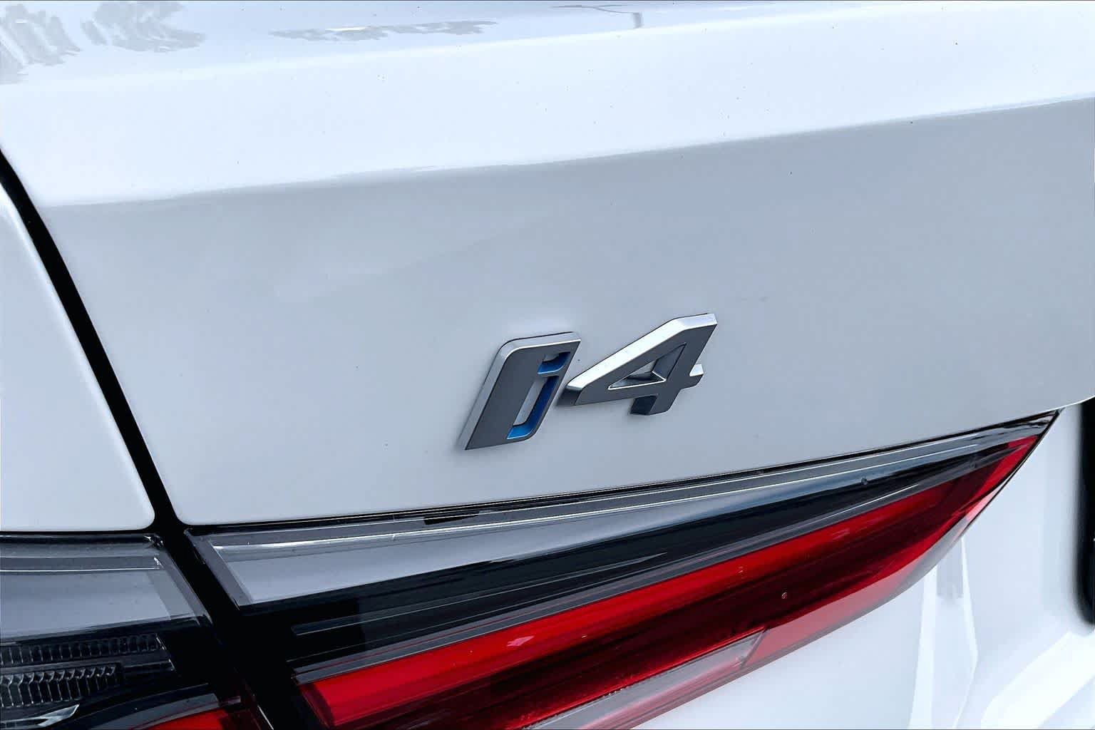 Used 2025 BMW i4 eDrive40 RWD image 30