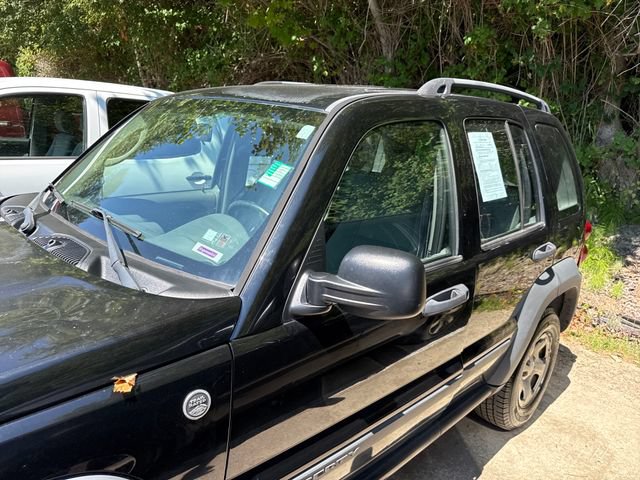 Used 2007 Jeep Liberty Sport AWD/4WD image 4