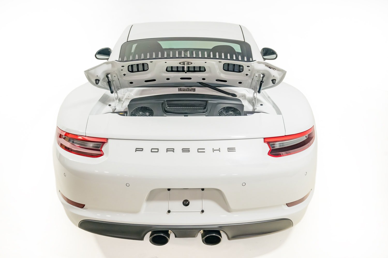 Used 2018 Porsche 911 Carrera T w/ Carrera T Interior Package RWD image 38