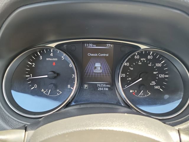 Used 2015 Nissan Rogue SV FWD image 21
