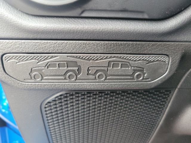 Used 2024 Jeep Wrangler Unlimited Sahara AWD/4WD image 59