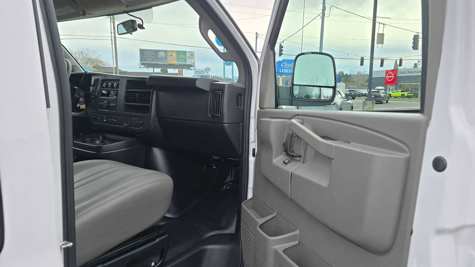 Used 2025 Chevrolet Express 2500 Extended w/ Driver Convenience Package RWD image 10