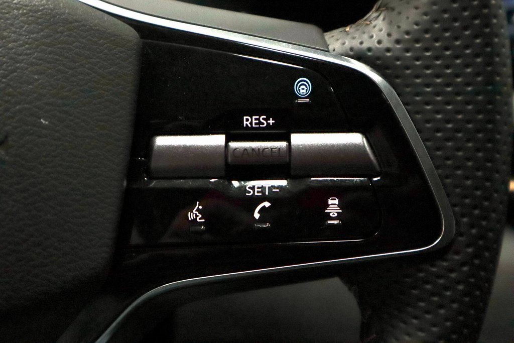 Certified 2023 Nissan Ariya AWD image 31