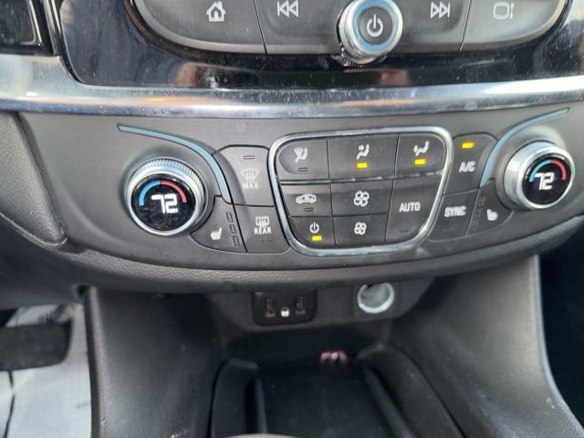 Used 2023 Chevrolet Traverse LT image 42