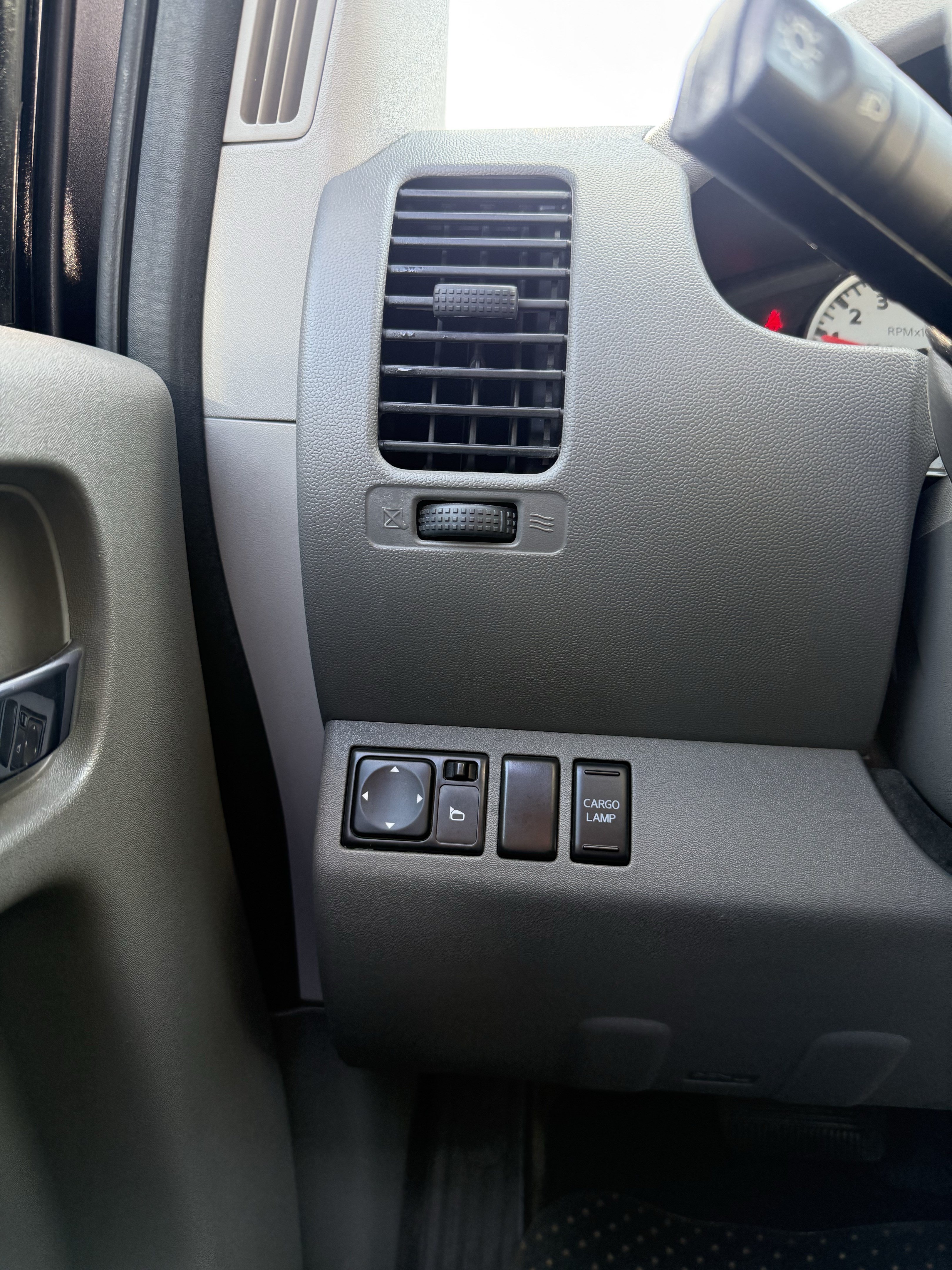 Used 2014 Nissan Frontier Desert Runner RWD image 27