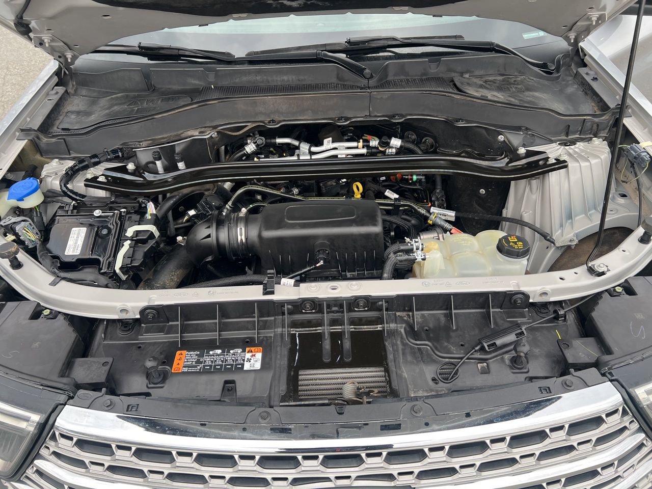 Used 2022 Ford Explorer Limited image 13
