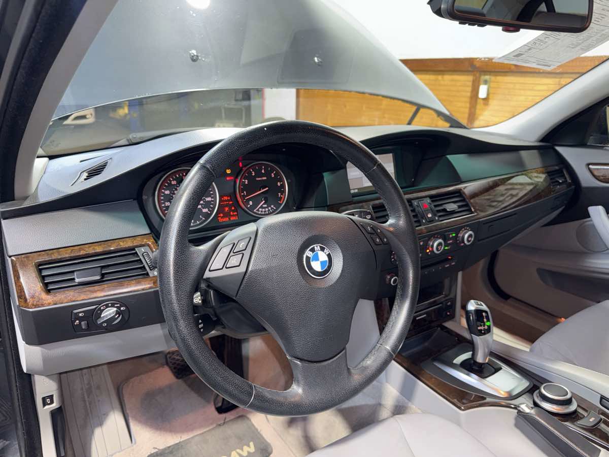 Used 2008 BMW 528i Sedan image 17