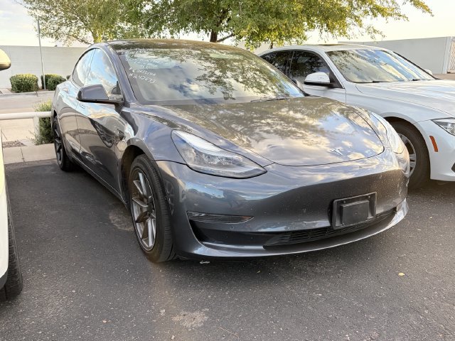 Used 2022 Tesla Model 3 Long Range AWD/4WD image 3
