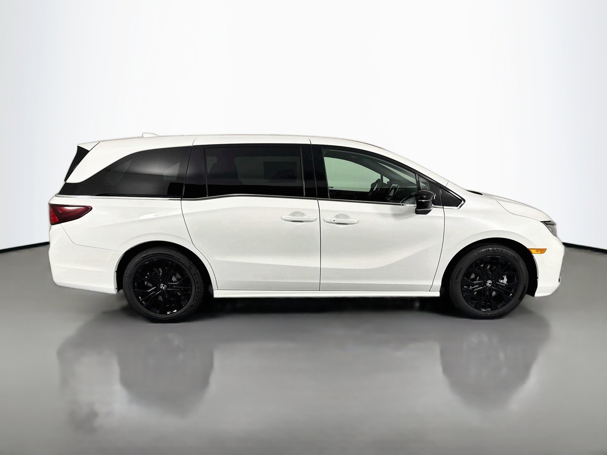 New 2026 Honda Odyssey Sport-L image 4