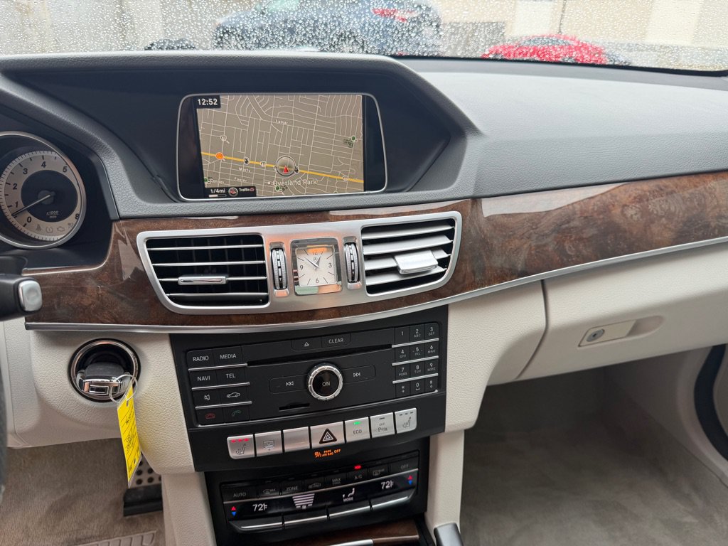 Used 2016 Mercedes-Benz E 350 Sedan w/ Premium Package image 11